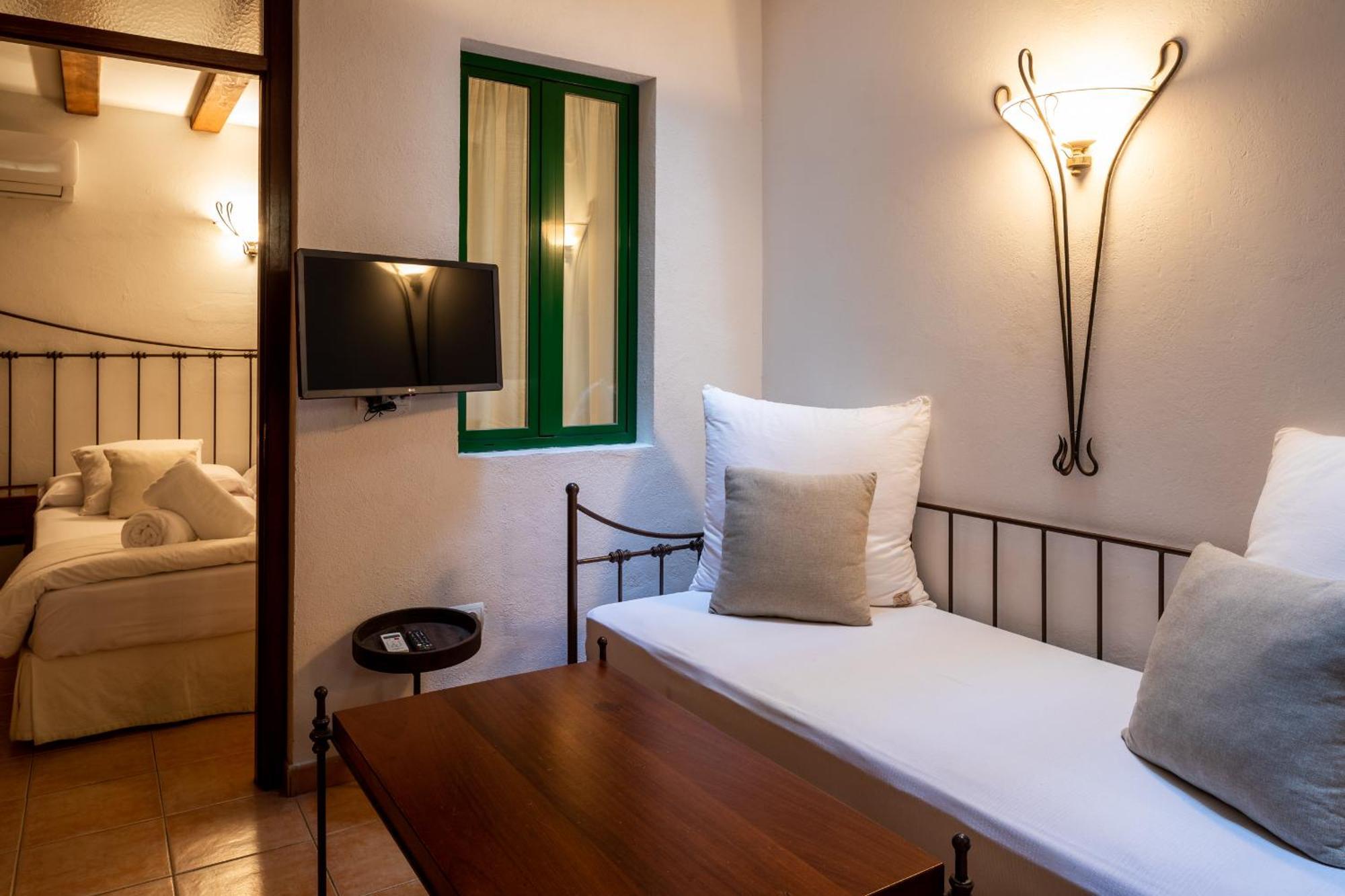 Apartamentos Mariano อิบิซาทาวน์ ภายนอก รูปภาพ